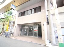 ＡＺビルの外観写真