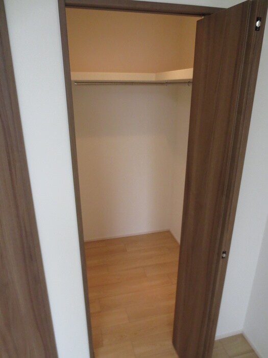 物件内観写真10　(収納)