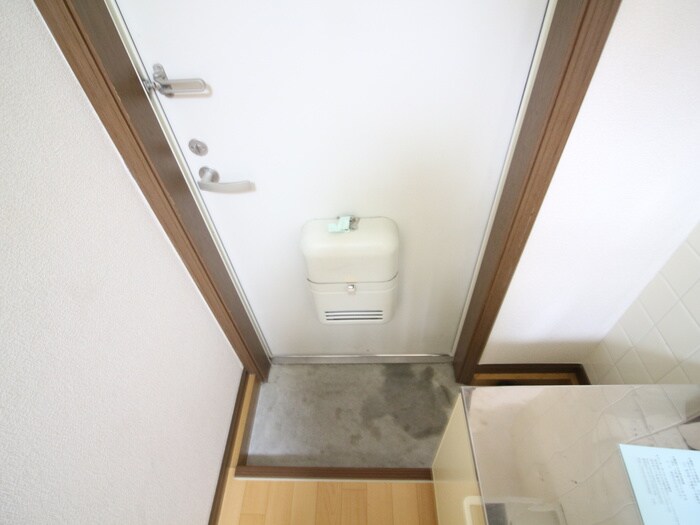 物件内観写真17　(玄関)