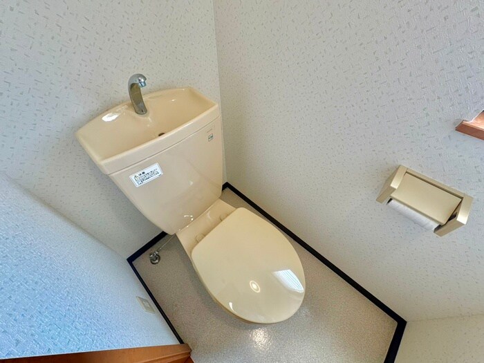 物件内観写真10　(トイレ)