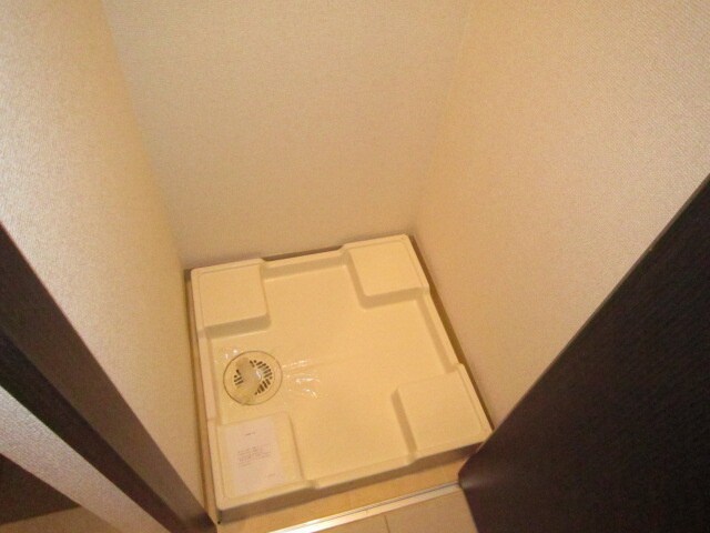 物件内観写真12　(洗濯機置場)