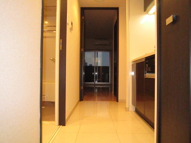 物件内観写真13　(廊下)