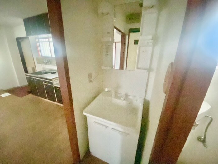 物件内観写真9　(洗面)