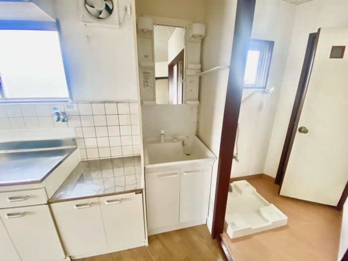 物件内観写真9　(洗面)