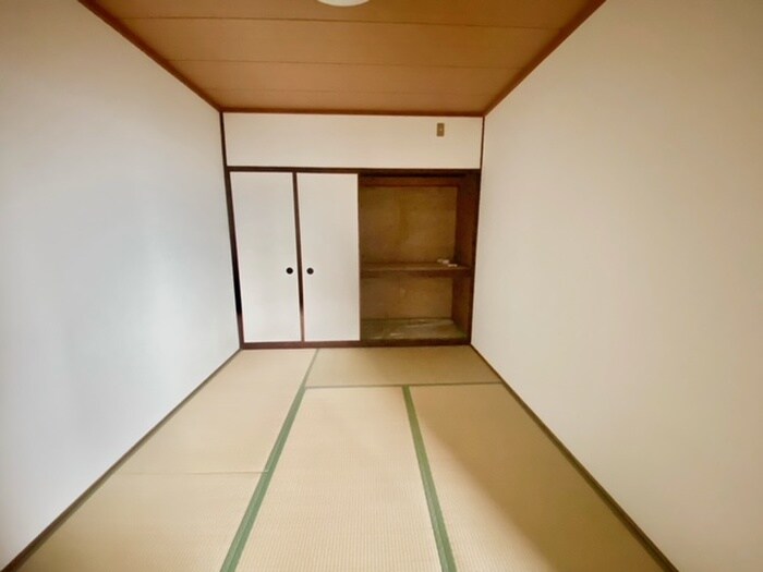 物件内観写真11　(居室)