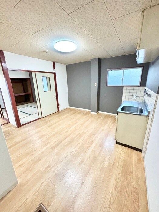 物件内観写真11　(居室)