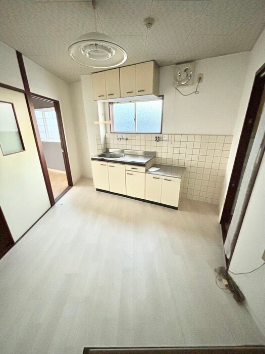 物件内観写真13　(居室)