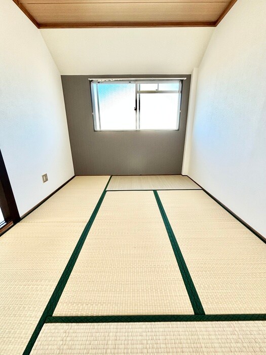 物件内観写真16　(居室)