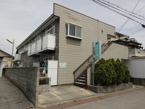 ラルゴ三箇外観写真