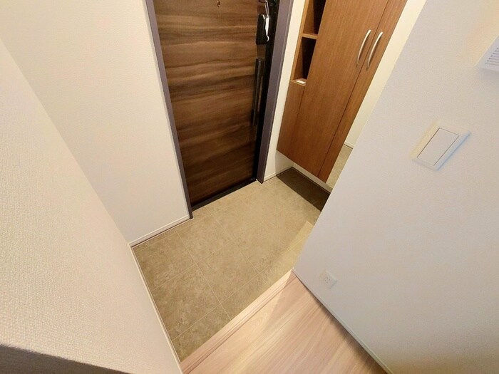 物件内観写真17　(玄関)