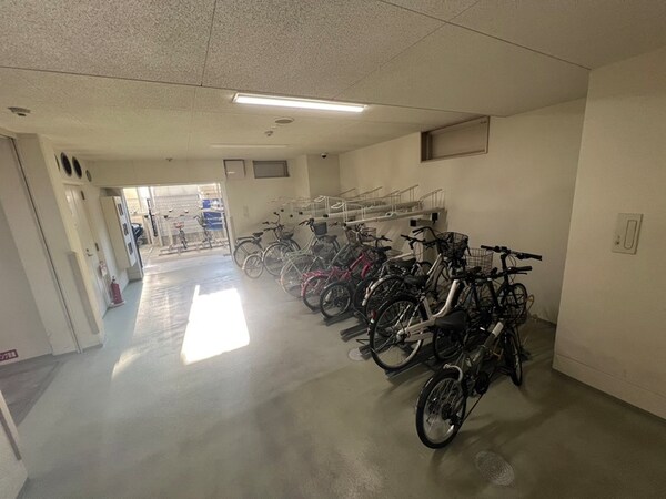 駐輪場