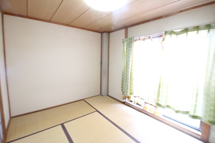 物件内観写真10　(居室)