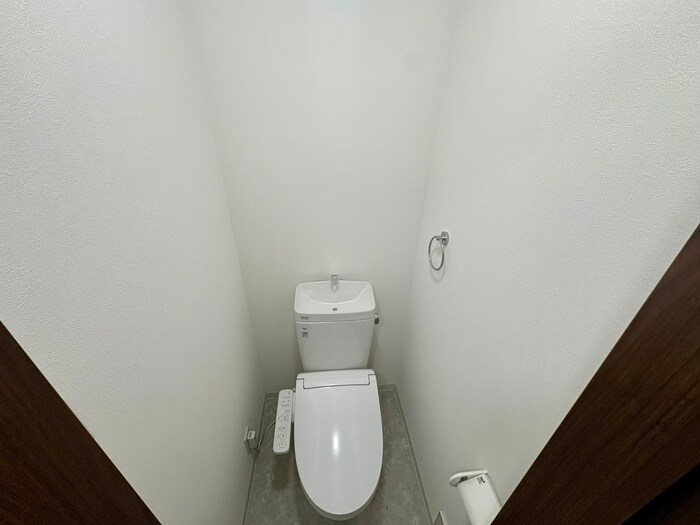 物件内観写真14　(トイレ)