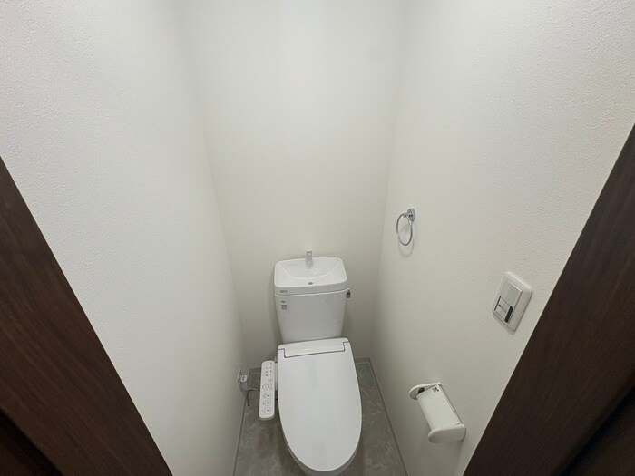 物件内観写真14　(トイレ)