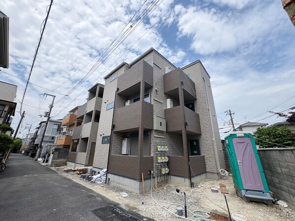 建築中