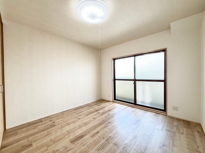 物件内観写真11　(居室)