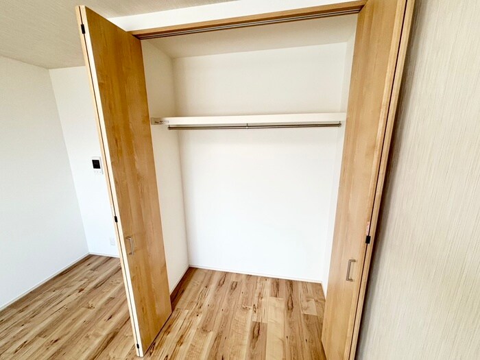 物件内観写真12　(収納)