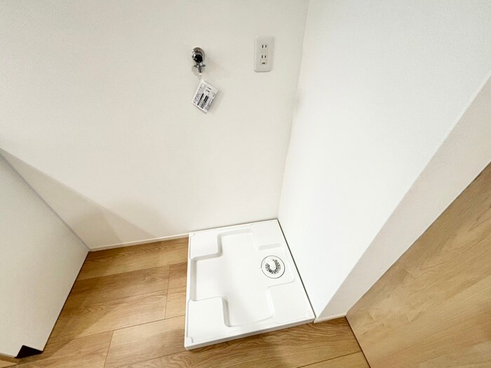 物件内観写真17　(洗濯機置場)