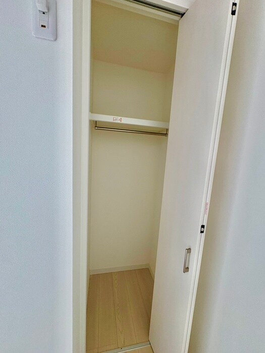 物件内観写真10　(収納)