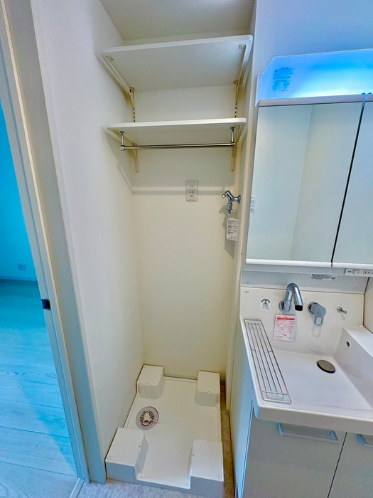 物件内観写真14　(洗濯機置場)