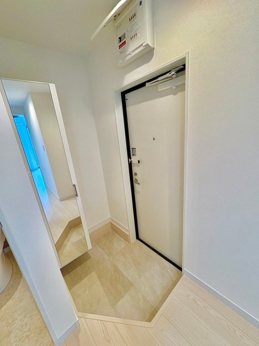 物件内観写真17　(玄関)