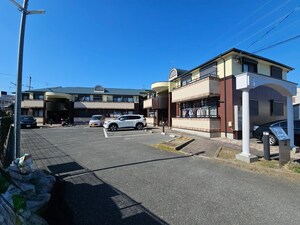 メゾンノースフィールド外観写真
