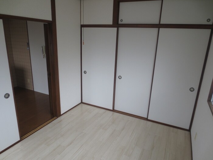 物件内観写真13　(居室)