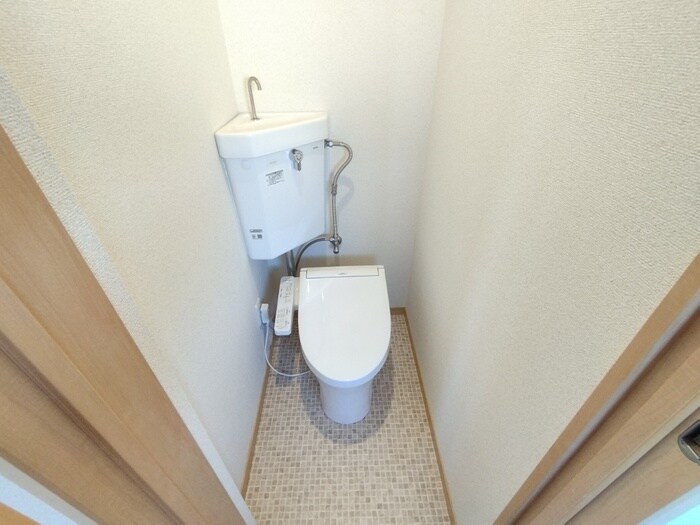 物件内観写真11　(トイレ)