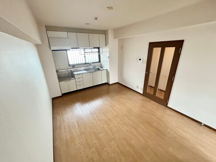 物件内観写真7　(居室)