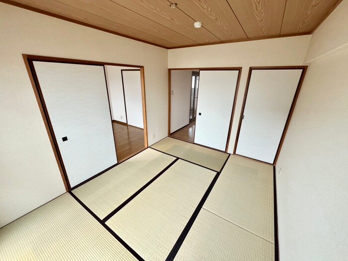 物件内観写真10　(居室)