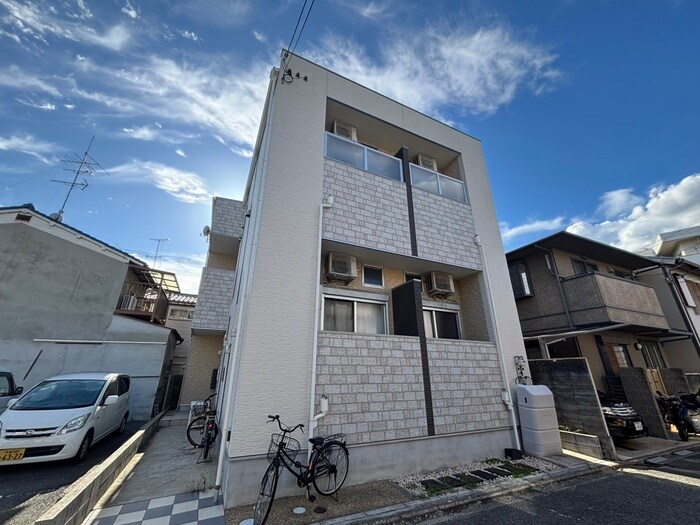 物件外観写真1　(外観写真)