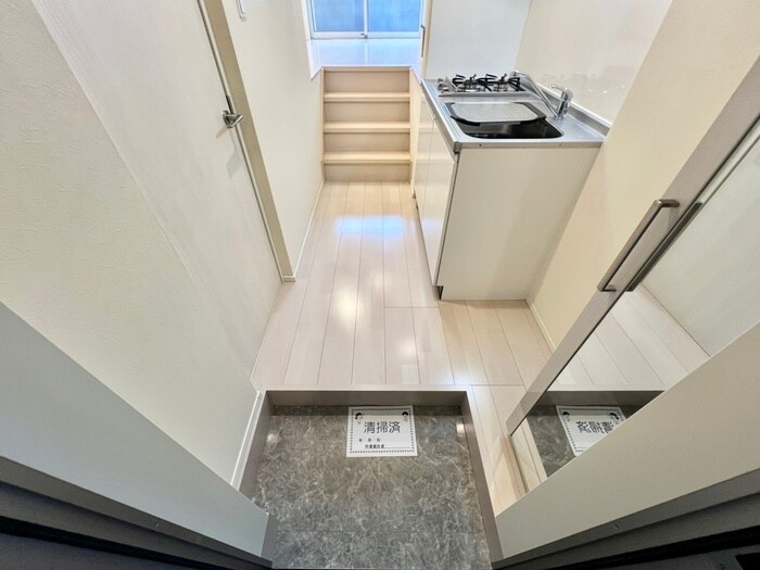 物件内観写真17　(玄関)