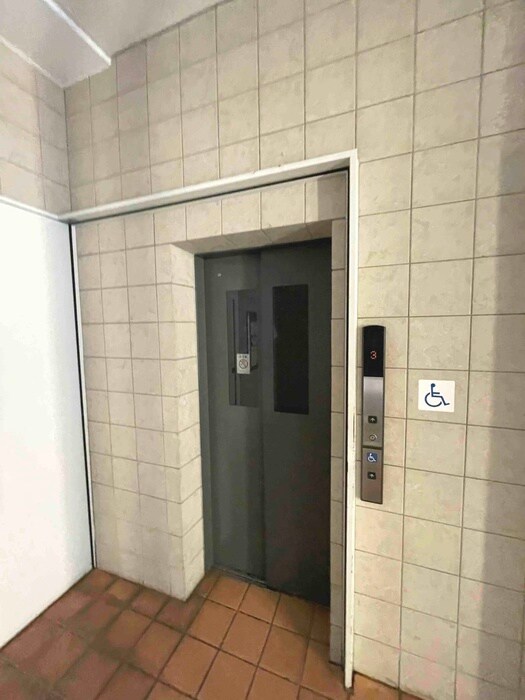 物件外観写真6　(建物設備)