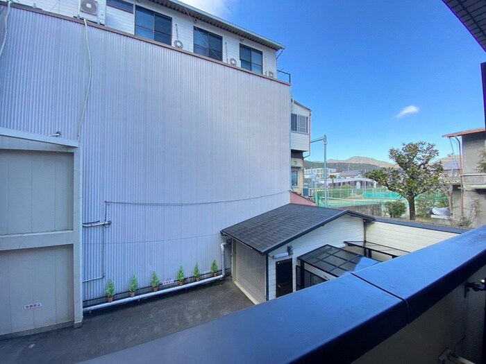 物件内観写真14　(室内からの展望)