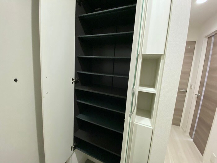 物件内観写真17　(靴箱)