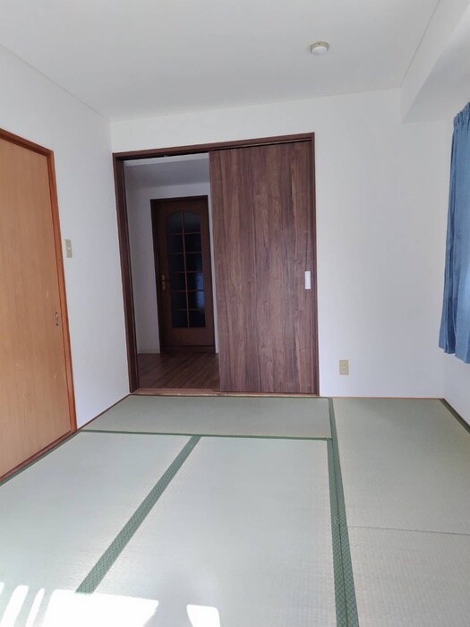 物件内観写真13　(居室)