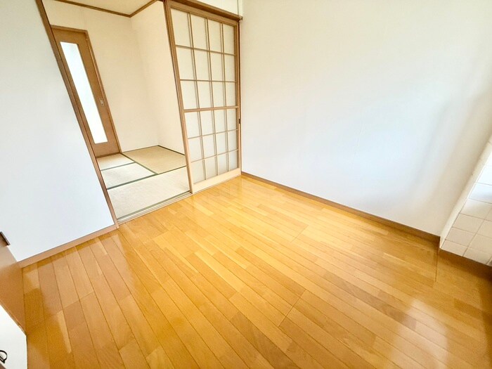 物件内観写真11　(居室)