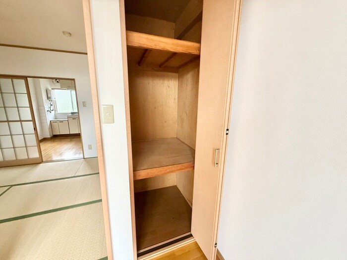 物件内観写真18　(収納)