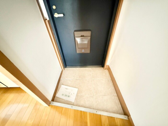 物件内観写真22　(玄関)