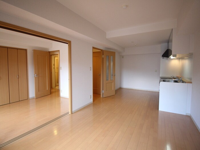 物件内観写真10　(居室)