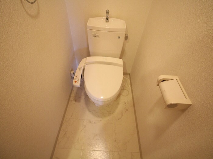 物件内観写真14　(トイレ)