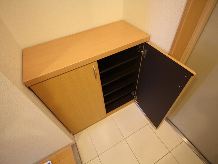 物件内観写真18　(靴箱)