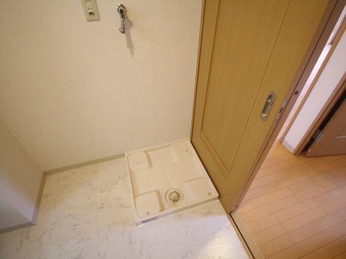 物件内観写真19　(洗濯機置場)