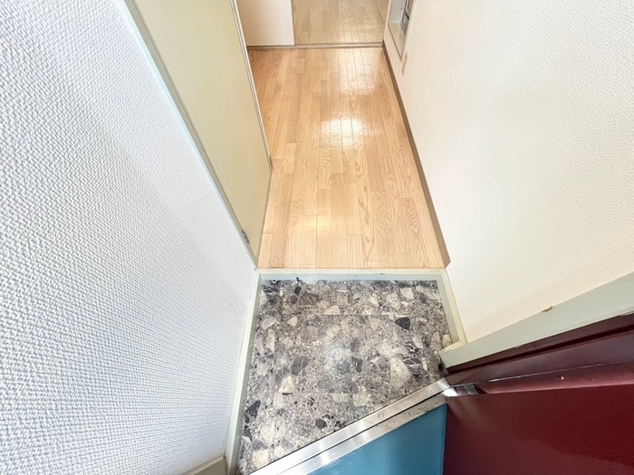 物件内観写真12　(玄関)