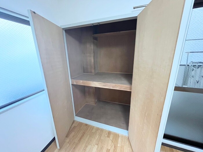 物件内観写真15　(収納)