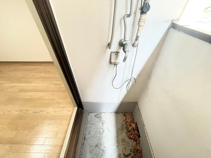 物件内観写真20　(洗濯機置場)