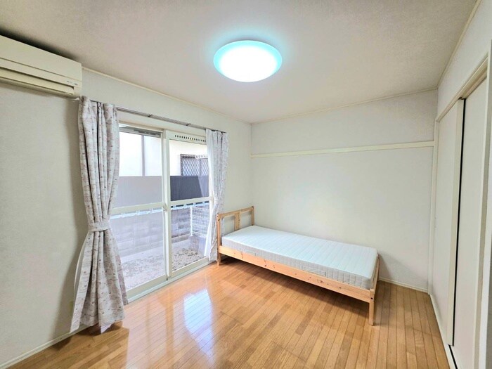 物件内観写真7　(居室)