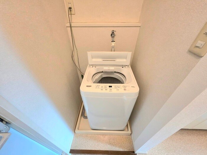 物件内観写真11　(洗濯機置場)