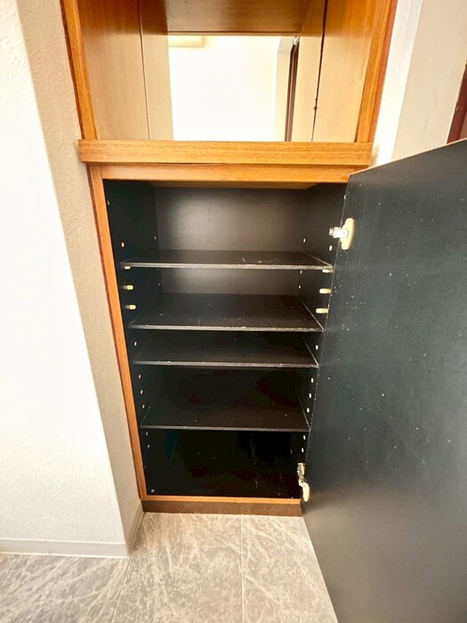 物件内観写真17　(靴箱)