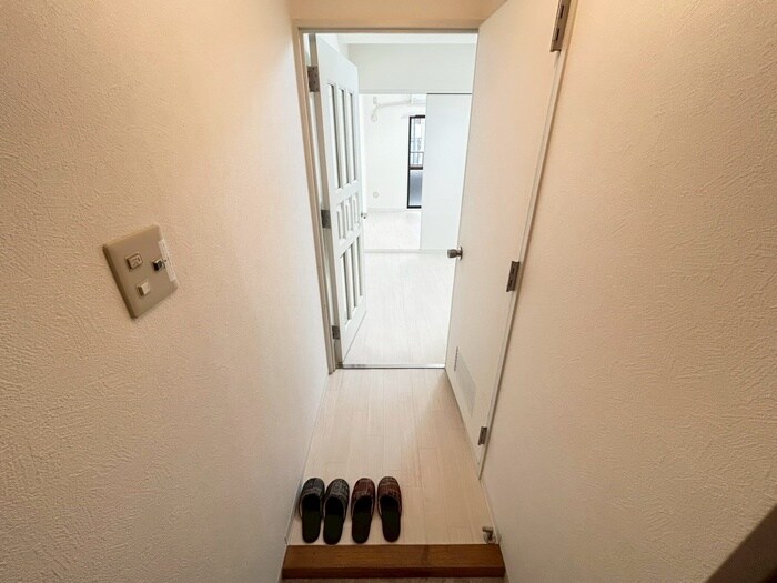 物件内観写真19　(廊下)